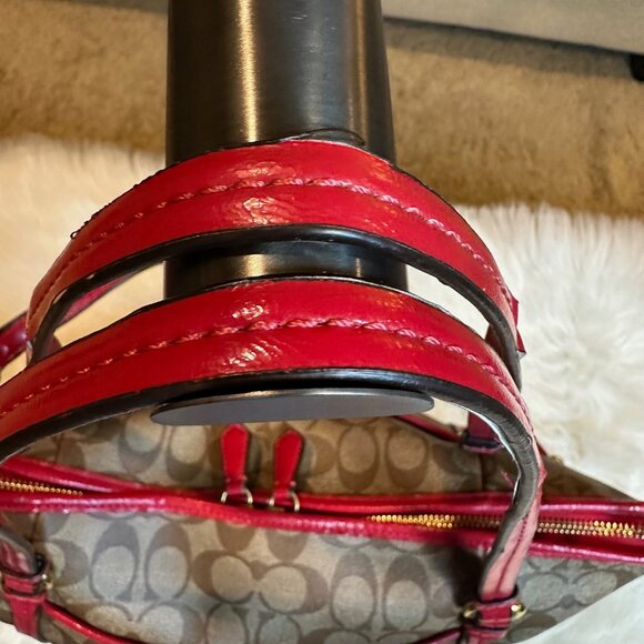 LOW START Coach Peyton Signature Monogram Pocket Tote - Picture 7 of 14